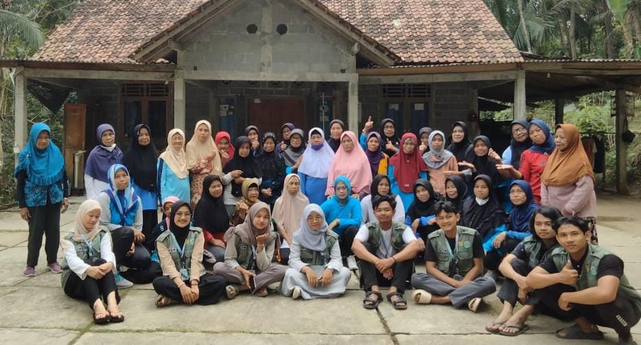 Lansia Padukuhan Anjir : Tetap Produktif di Usia Lanjut